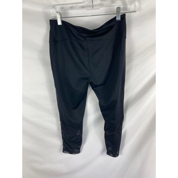 Zella Black Mesh Bottom Capri Legging Size Medium - Picture 3 of 3